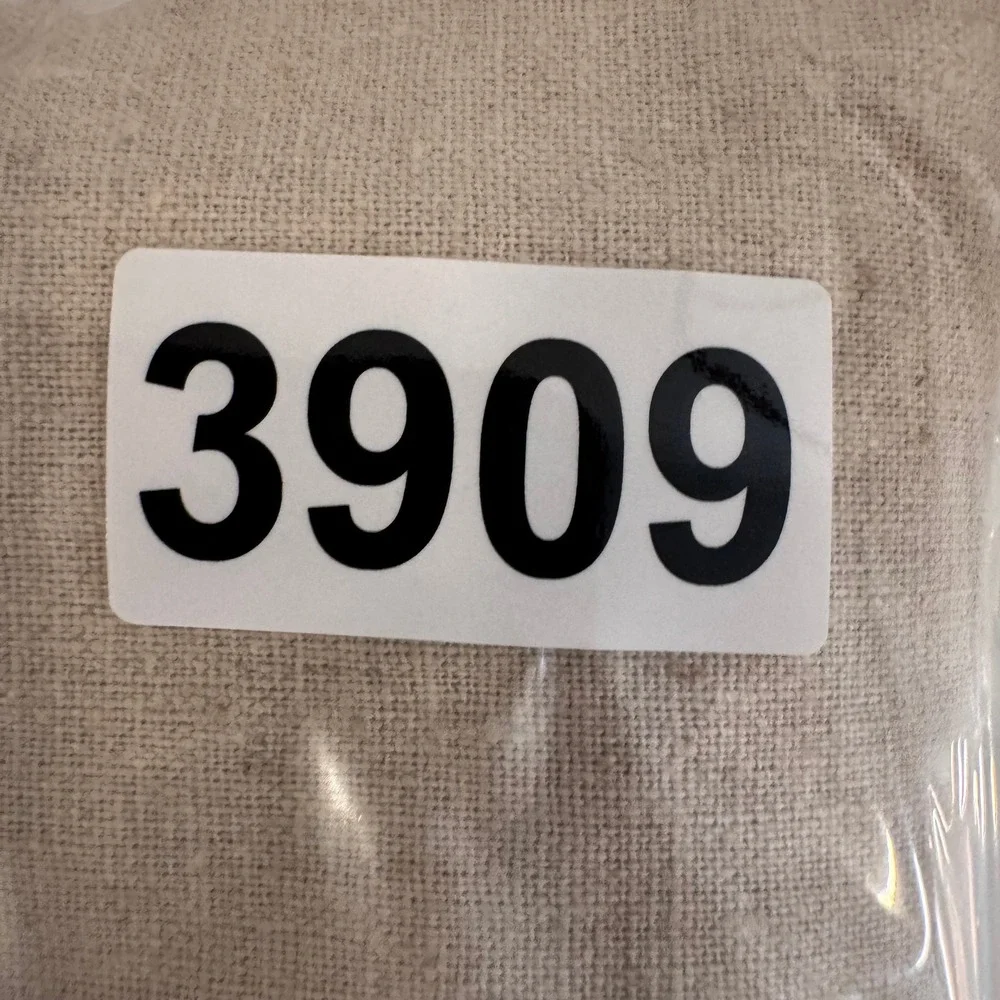 Absolut Identity preowned small